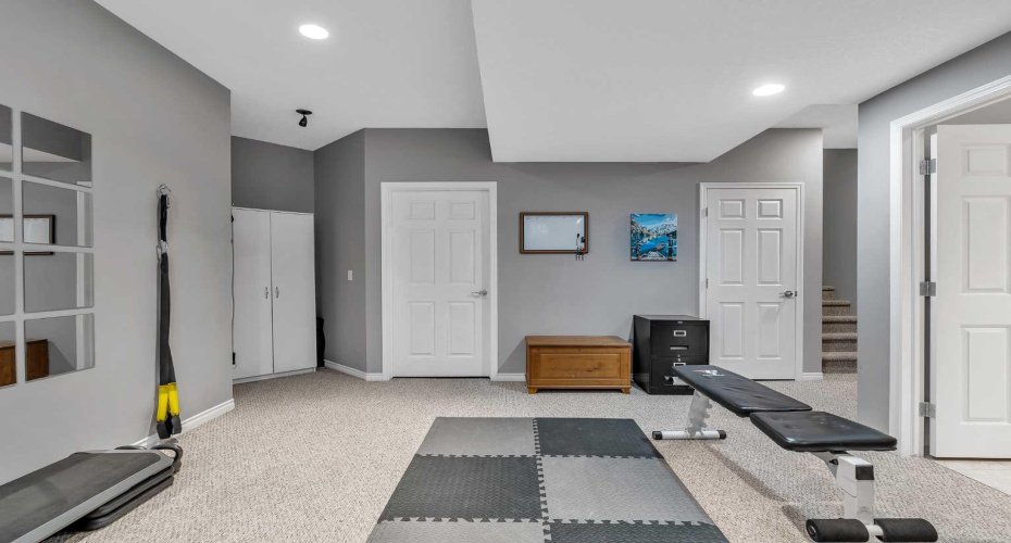 92 Bow Ridge Crescent, Cochrane, Alberta T4C1V1, 4 Bedrooms Bedrooms, ,4 BathroomsBathrooms,Residential,For Sale,Bow Ridge,A2299917