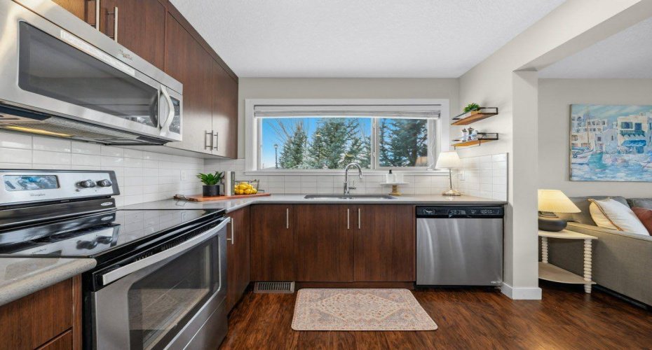 NOTE: Stove seen in photo is being replaced with a new stove