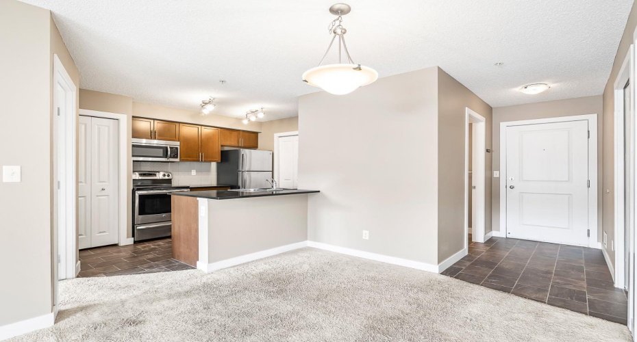 625 Glenbow Drive, Cochrane, Alberta T4C0S9, 2 Bedrooms Bedrooms, ,2 BathroomsBathrooms,Residential,For Sale,Glenbow,A2300298