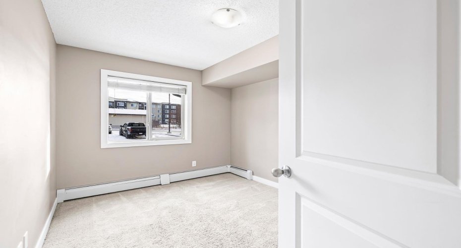 625 Glenbow Drive, Cochrane, Alberta T4C0S9, 2 Bedrooms Bedrooms, ,2 BathroomsBathrooms,Residential,For Sale,Glenbow,A2300298