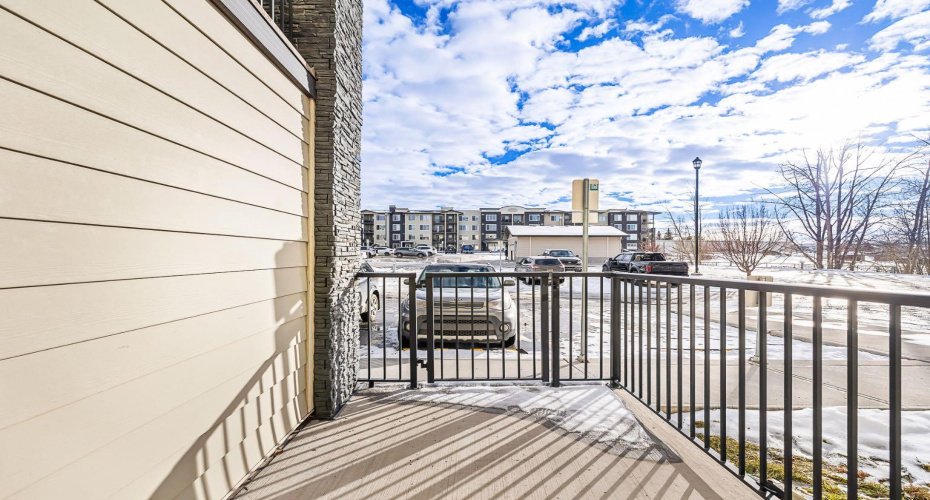 625 Glenbow Drive, Cochrane, Alberta T4C0S9, 2 Bedrooms Bedrooms, ,2 BathroomsBathrooms,Residential,For Sale,Glenbow,A2300298