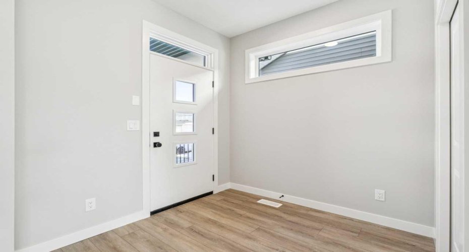 335 Fireside Drive, Cochrane, Alberta T4C 3E1, 3 Bedrooms Bedrooms, ,3 BathroomsBathrooms,Residential,For Sale,Fireside,A2300308