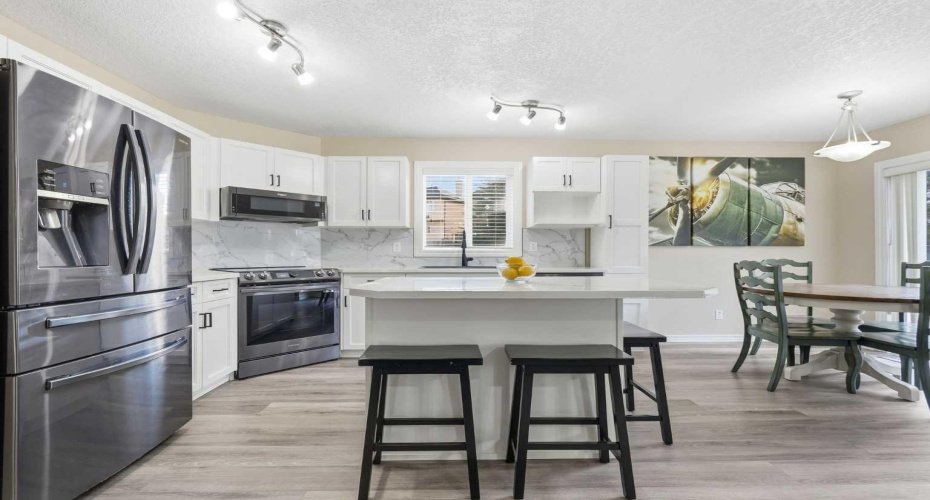 371 Marina Drive, Chestermere, Alberta T1X 1V1, 4 Bedrooms Bedrooms, ,3 BathroomsBathrooms,Residential,For Sale,Marina,A2300344