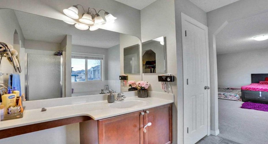 269 West Creek Boulevard, Chestermere, Alberta T1X0C6, 4 Bedrooms Bedrooms, ,3 BathroomsBathrooms,Residential,For Sale,West Creek,A2300367