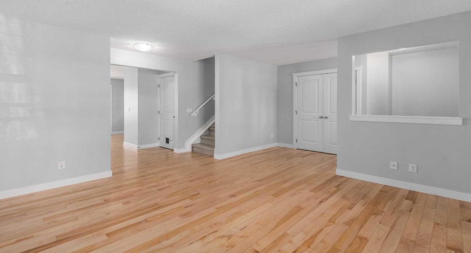 7 Clydesdale Place, Cochrane, Alberta T4C 0M4, 3 Bedrooms Bedrooms, ,3 BathroomsBathrooms,Residential,For Sale,Clydesdale,A2294674