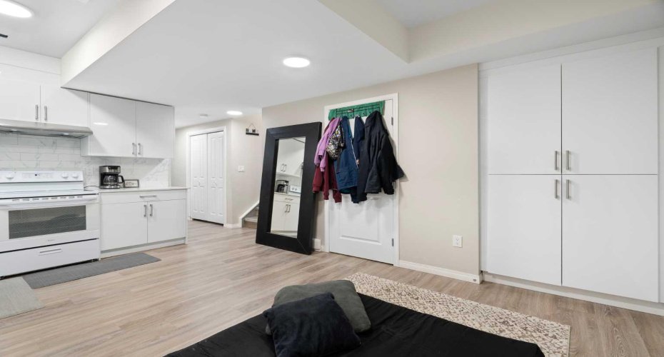 171 Chelsea Road, Chestermere, Alberta T1X 1Z3, 5 Bedrooms Bedrooms, ,4 BathroomsBathrooms,Residential,For Sale,Chelsea Road,A2299018