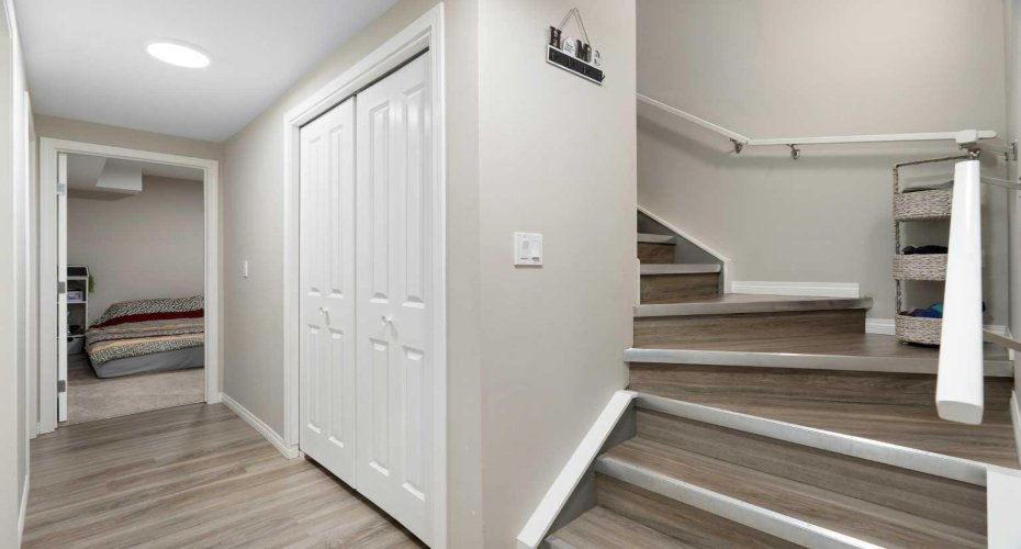 171 Chelsea Road, Chestermere, Alberta T1X 1Z3, 5 Bedrooms Bedrooms, ,4 BathroomsBathrooms,Residential,For Sale,Chelsea Road,A2299018