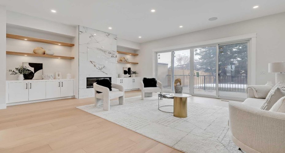 2021 26 Avenue, Calgary, Alberta T2T 1E5, 4 Bedrooms Bedrooms, ,4 BathroomsBathrooms,Residential,For Sale,26,A2298065