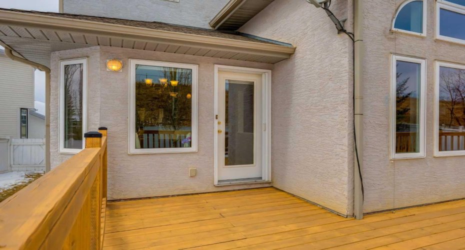 331 Sierra Madre Court, Calgary, Alberta T3H 3G7, 4 Bedrooms Bedrooms, ,4 BathroomsBathrooms,Residential,For Sale,Sierra Madre,A2299948