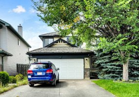 356 Chaparral Drive, Calgary, Alberta T2X 3P1, 4 Bedrooms Bedrooms, ,4 BathroomsBathrooms,Residential,For Sale,Chaparral,A2299981