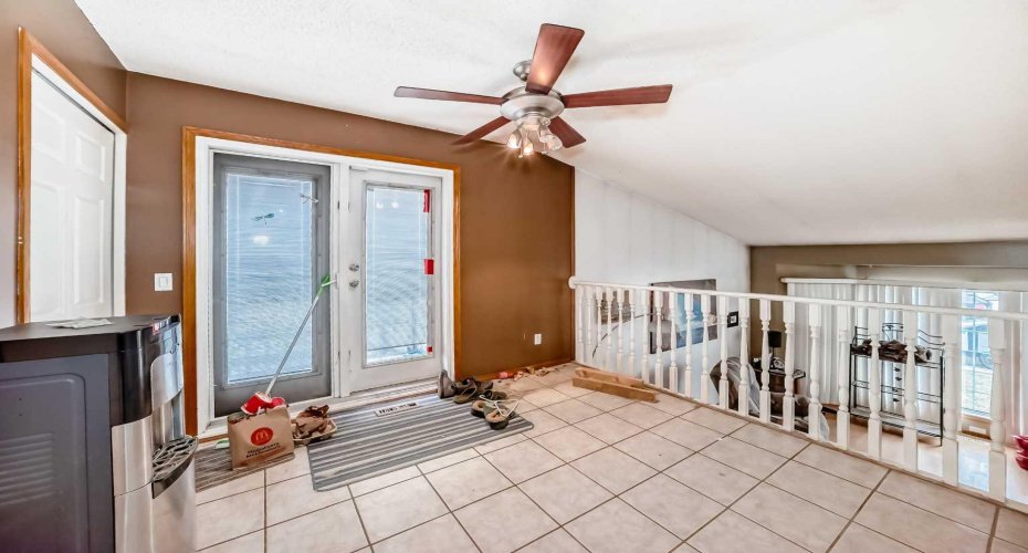 243 Erin Meadow Close, Calgary, Alberta T2B 3E6, 4 Bedrooms Bedrooms, ,2 BathroomsBathrooms,Residential,For Sale,Erin Meadow,A2300135