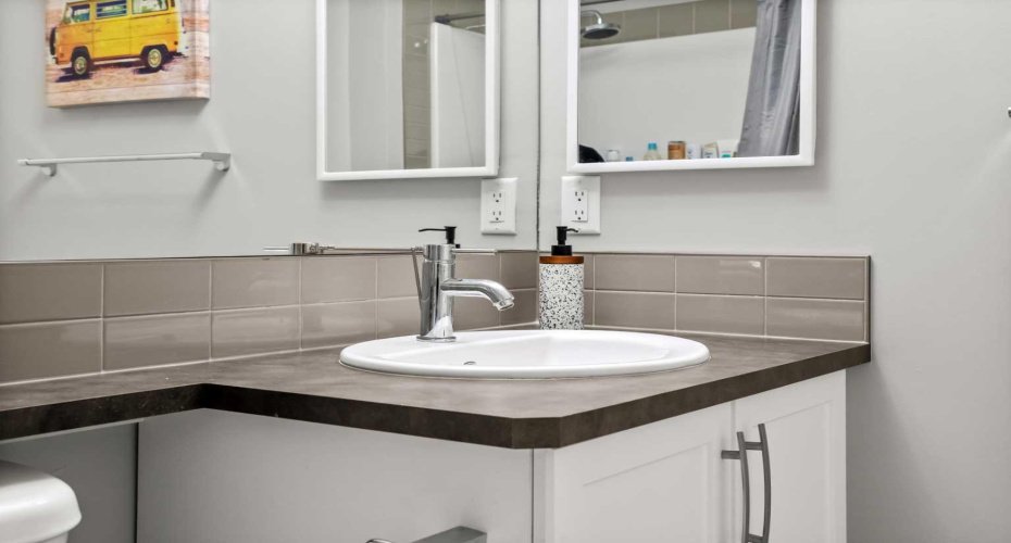 32 Horseshoe Crescent, Cochrane, Alberta T4C 2P4, 3 Bedrooms Bedrooms, ,3 BathroomsBathrooms,Residential,For Sale,Horseshoe,A2300233