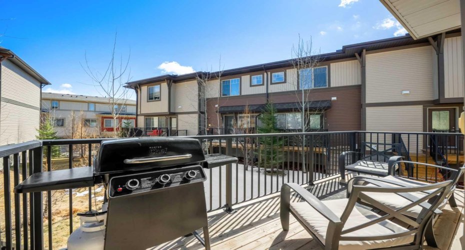 32 Horseshoe Crescent, Cochrane, Alberta T4C 2P4, 3 Bedrooms Bedrooms, ,3 BathroomsBathrooms,Residential,For Sale,Horseshoe,A2300233