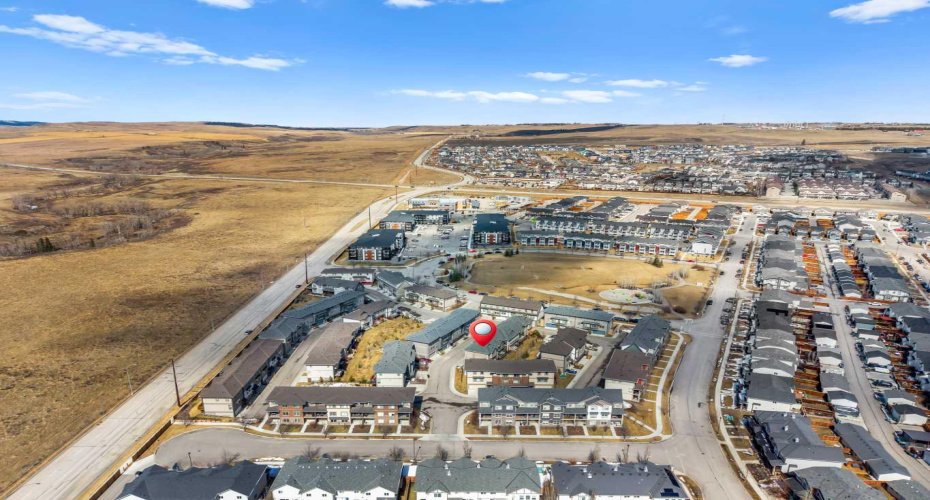 32 Horseshoe Crescent, Cochrane, Alberta T4C 2P4, 3 Bedrooms Bedrooms, ,3 BathroomsBathrooms,Residential,For Sale,Horseshoe,A2300233