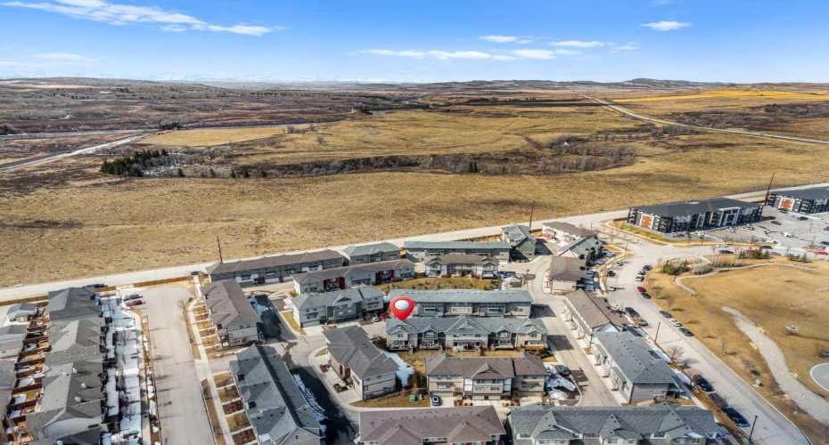 32 Horseshoe Crescent, Cochrane, Alberta T4C 2P4, 3 Bedrooms Bedrooms, ,3 BathroomsBathrooms,Residential,For Sale,Horseshoe,A2300233