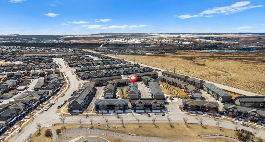 32 Horseshoe Crescent, Cochrane, Alberta T4C 2P4, 3 Bedrooms Bedrooms, ,3 BathroomsBathrooms,Residential,For Sale,Horseshoe,A2300233