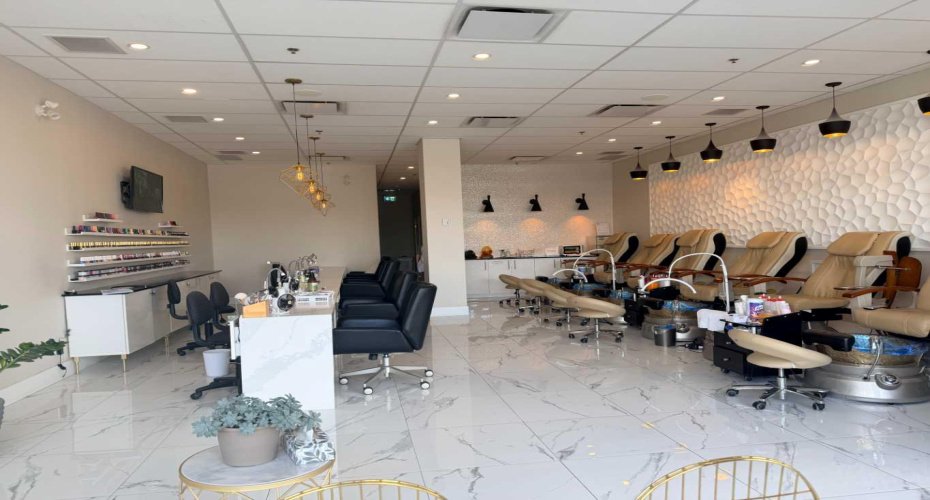 123 Macleod Trail, Calgary, Alberta T2G 0A5, ,Commercial,For Lease,Macleod Trail,A2300350