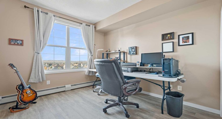 1 Crystal Green Lane, Okotoks, Alberta T1S 0C5, 2 Bedrooms Bedrooms, ,2 BathroomsBathrooms,Residential,For Sale,Crystal Green,A2300391