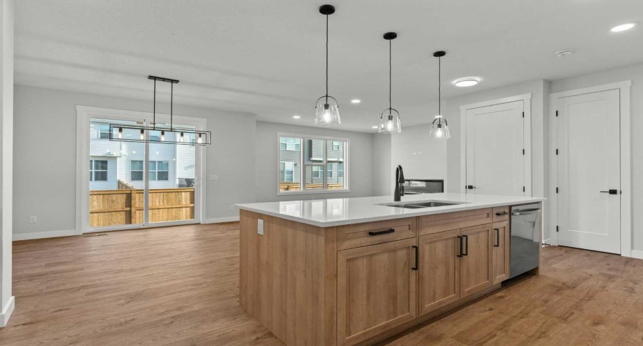 294 Kinniburgh Loop, Chestermere, Alberta T1X 3C3, 6 Bedrooms Bedrooms, ,4 BathroomsBathrooms,Residential,For Sale,Kinniburgh,A2300591