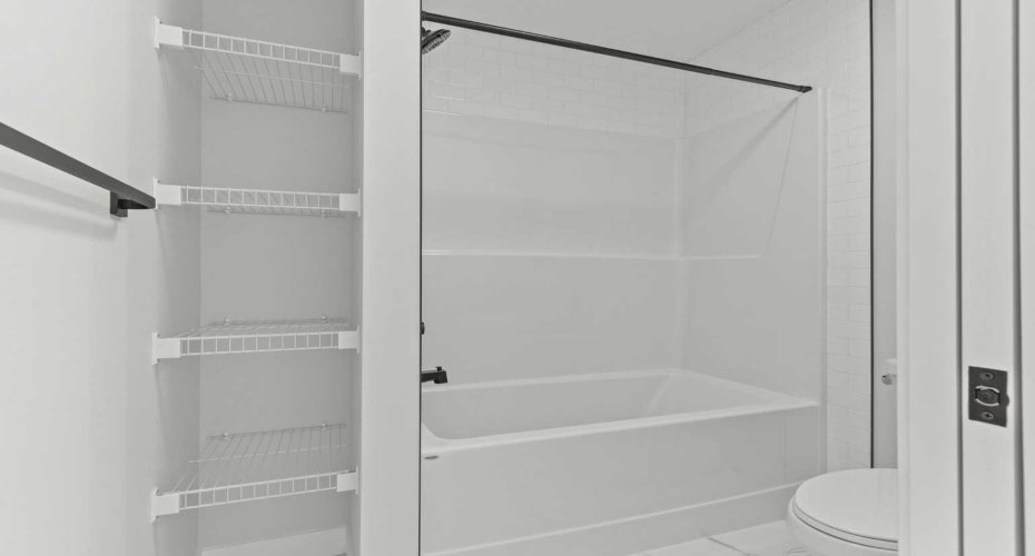 294 Kinniburgh Loop, Chestermere, Alberta T1X 3C3, 6 Bedrooms Bedrooms, ,4 BathroomsBathrooms,Residential,For Sale,Kinniburgh,A2300591