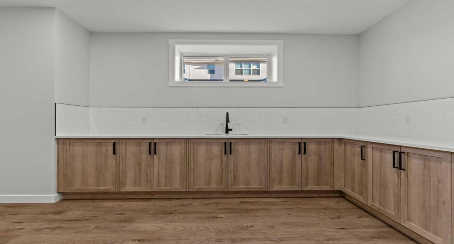 294 Kinniburgh Loop, Chestermere, Alberta T1X 3C3, 6 Bedrooms Bedrooms, ,4 BathroomsBathrooms,Residential,For Sale,Kinniburgh,A2300591