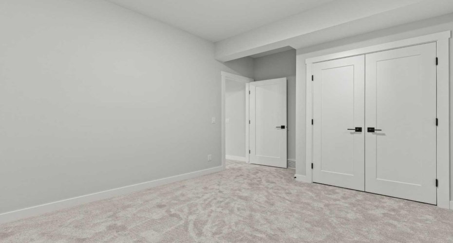 294 Kinniburgh Loop, Chestermere, Alberta T1X 3C3, 6 Bedrooms Bedrooms, ,4 BathroomsBathrooms,Residential,For Sale,Kinniburgh,A2300591