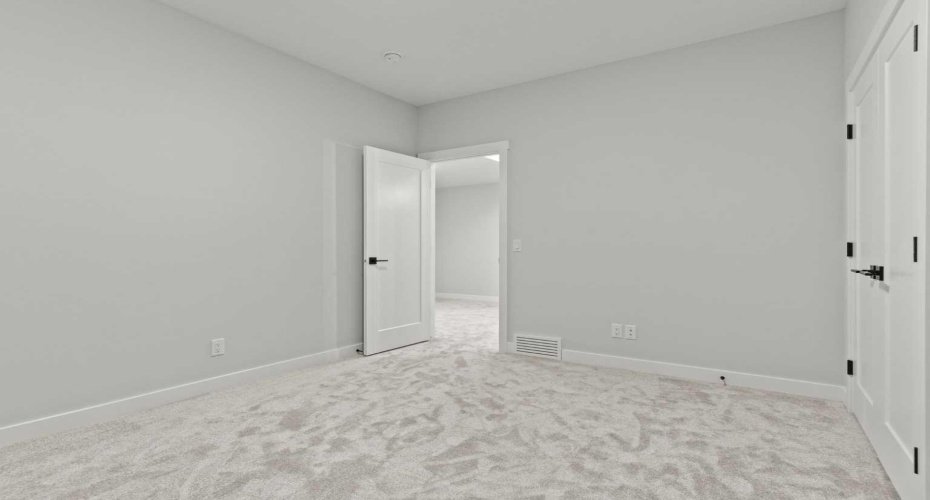 294 Kinniburgh Loop, Chestermere, Alberta T1X 3C3, 6 Bedrooms Bedrooms, ,4 BathroomsBathrooms,Residential,For Sale,Kinniburgh,A2300591