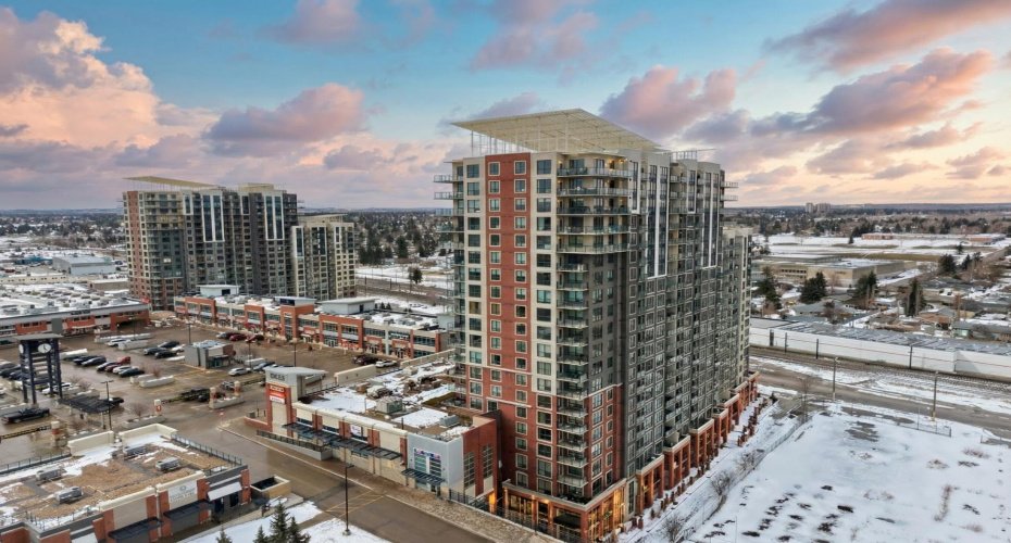 8710 Horton Road, Calgary, Alberta T2V 0P7, 2 Bedrooms Bedrooms, ,2 BathroomsBathrooms,Residential,For Sale,Horton,A2300638