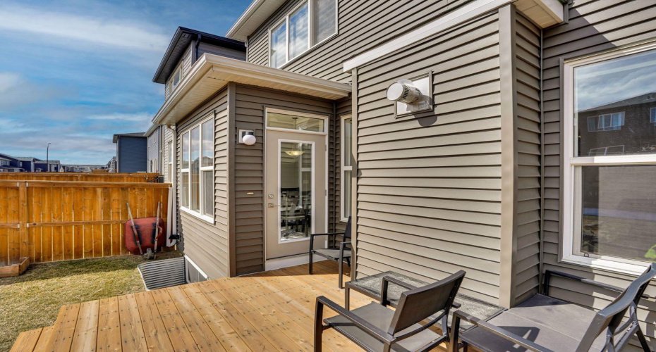 149 Belmont Villas, Calgary, Alberta T2X 4W7, 3 Bedrooms Bedrooms, ,3 BathroomsBathrooms,Residential,For Sale,Belmont,A2300649