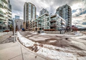 51 Waterfront Mews, Calgary, Alberta T2P0X3, 1 Bedroom Bedrooms, ,1 BathroomBathrooms,Residential,For Sale,Waterfront,A2300672