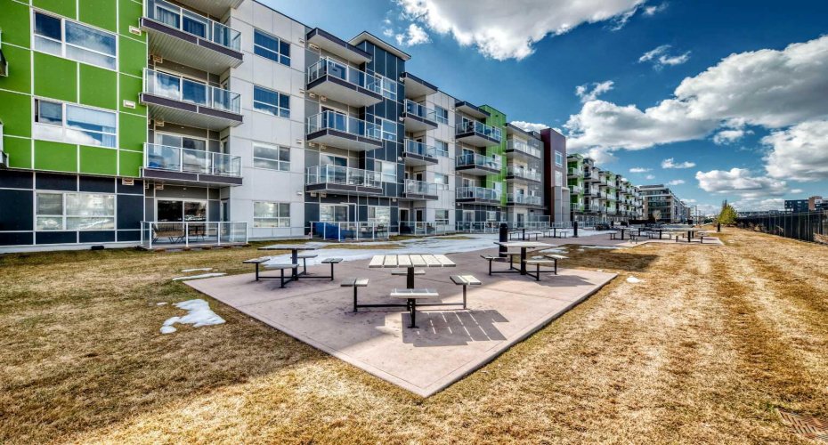 20 Seton Park, Calgary, Alberta T3M 2G2, 2 Bedrooms Bedrooms, ,2 BathroomsBathrooms,Residential,For Sale,Seton,A2300681