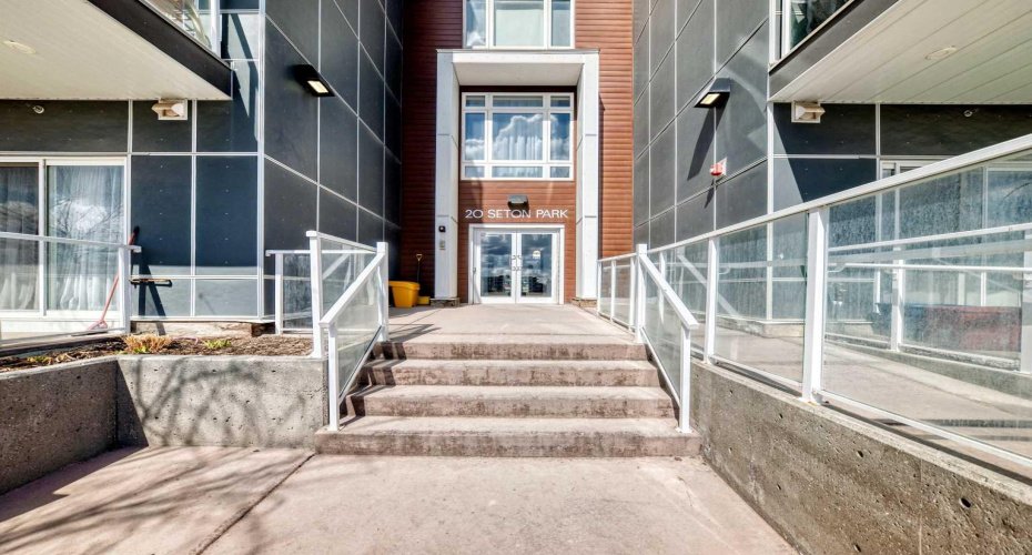 20 Seton Park, Calgary, Alberta T3M 2G2, 2 Bedrooms Bedrooms, ,2 BathroomsBathrooms,Residential,For Sale,Seton,A2300681
