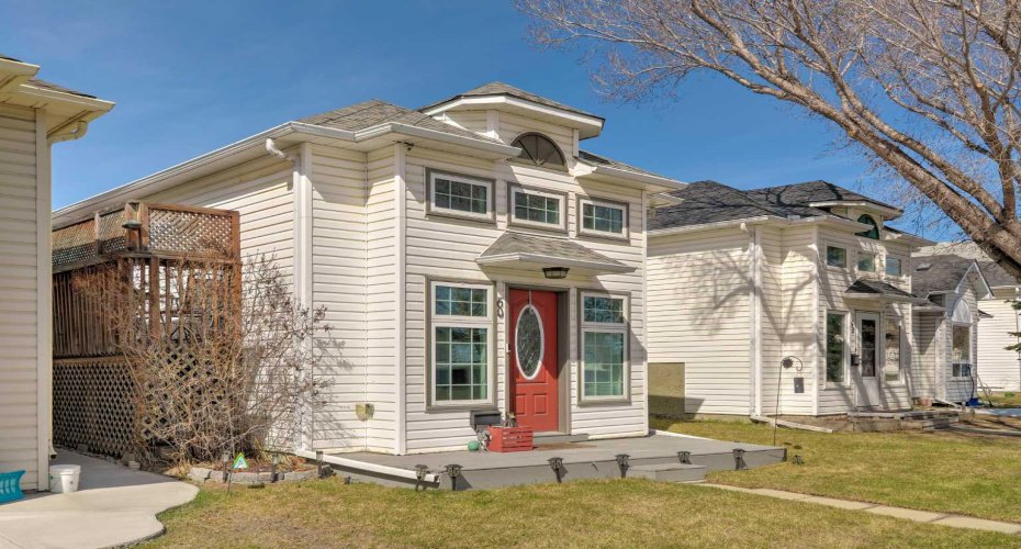 60 HUNTERHORN Crescent, Calgary, Alberta T2K 6J3, 3 Bedrooms Bedrooms, ,2 BathroomsBathrooms,Residential,For Sale,HUNTERHORN,A2300686