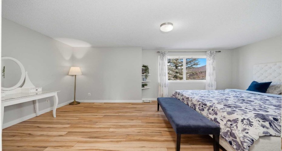 101 Everstone Place, Calgary, Alberta T2Y 4H7, 2 Bedrooms Bedrooms, ,2 BathroomsBathrooms,Residential,For Sale,Everstone,A2300696