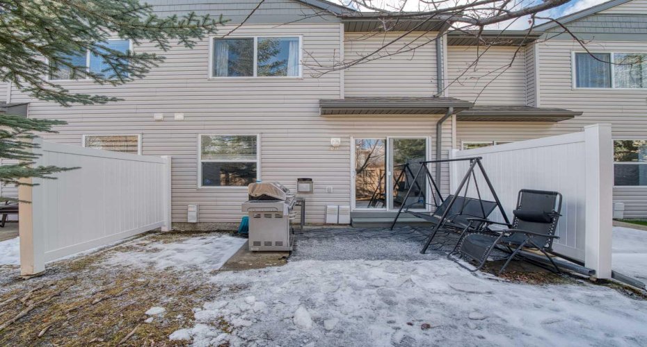101 Everstone Place, Calgary, Alberta T2Y 4H7, 2 Bedrooms Bedrooms, ,2 BathroomsBathrooms,Residential,For Sale,Everstone,A2300696