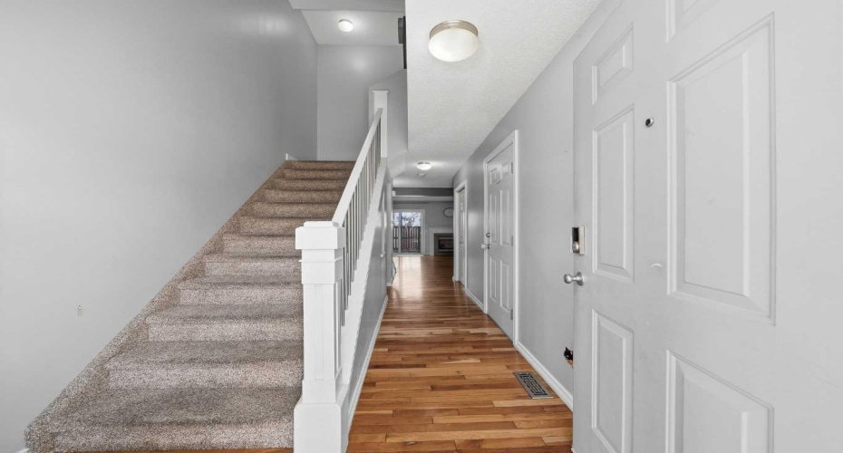 101 Everstone Place, Calgary, Alberta T2Y 4H7, 2 Bedrooms Bedrooms, ,2 BathroomsBathrooms,Residential,For Sale,Everstone,A2300696