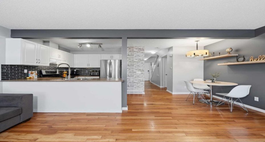 101 Everstone Place, Calgary, Alberta T2Y 4H7, 2 Bedrooms Bedrooms, ,2 BathroomsBathrooms,Residential,For Sale,Everstone,A2300696