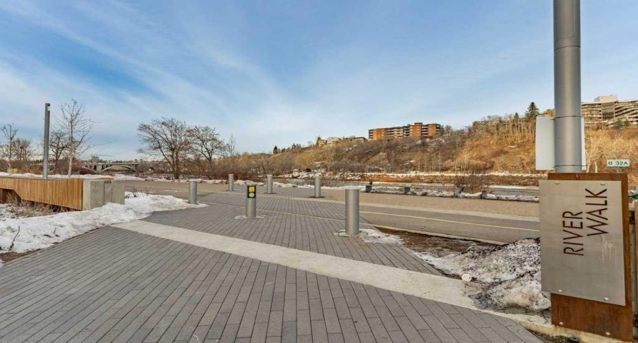 333 Riverfront Avenue, Calgary, Alberta T2G 5R1, 1 Bedroom Bedrooms, ,1 BathroomBathrooms,Residential,For Sale,Riverfront,A2300738