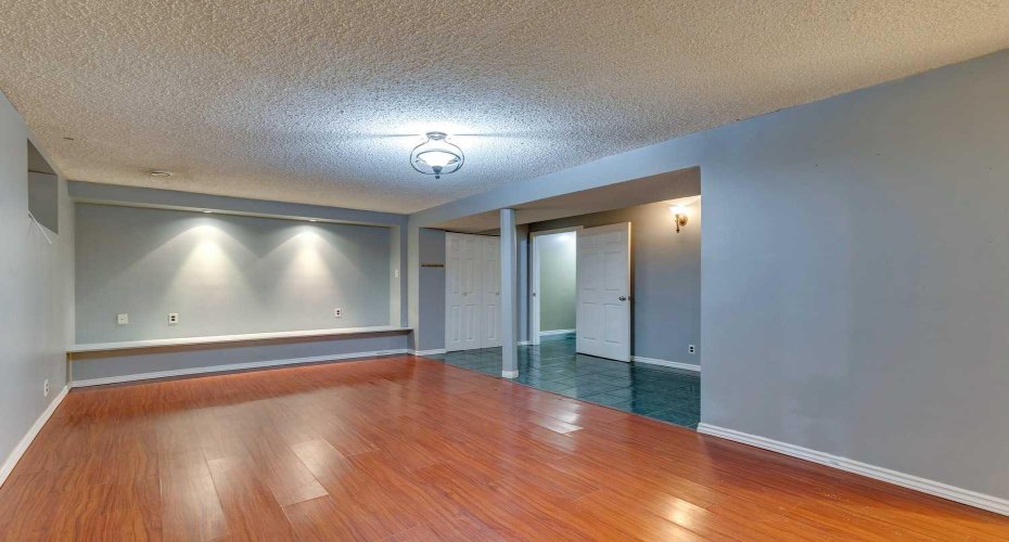 100 Allandale Close, Calgary, Alberta T2H 1V9, 5 Bedrooms Bedrooms, ,2 BathroomsBathrooms,Residential,For Sale,Allandale,A2300744