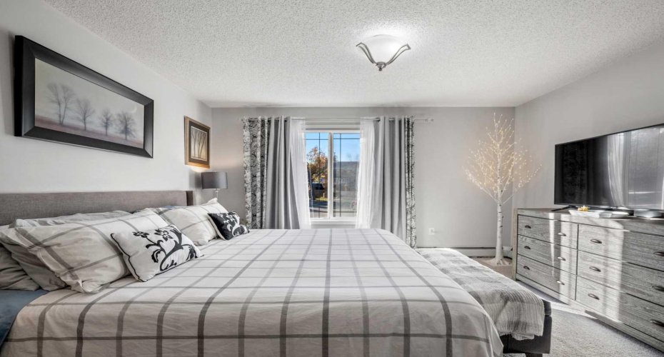 1208 Millrise Point, Calgary, Alberta T2Y 3W4, 4 Bedrooms Bedrooms, ,3 BathroomsBathrooms,Residential,For Sale,Millrise,A2300748