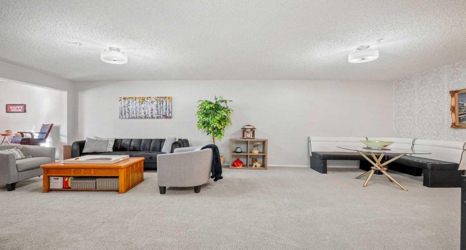 1208 Millrise Point, Calgary, Alberta T2Y 3W4, 4 Bedrooms Bedrooms, ,3 BathroomsBathrooms,Residential,For Sale,Millrise,A2300748