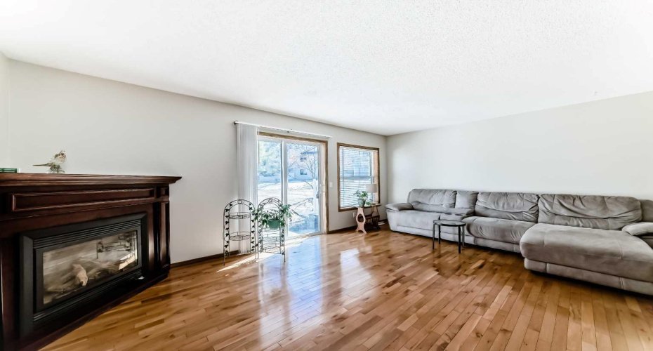 209 Somervale Point, Calgary, Alberta T2Y 3K4, 2 Bedrooms Bedrooms, ,2 BathroomsBathrooms,Residential,For Sale,Somervale,A2300761