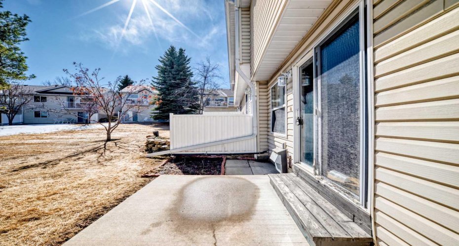 209 Somervale Point, Calgary, Alberta T2Y 3K4, 2 Bedrooms Bedrooms, ,2 BathroomsBathrooms,Residential,For Sale,Somervale,A2300761
