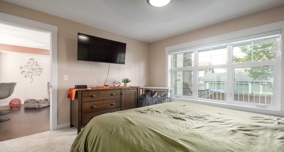 11 Mahogany Row, Calgary, Alberta T3M 2L6, 2 Bedrooms Bedrooms, ,1 BathroomBathrooms,Residential,For Sale,Mahogany,A2300773