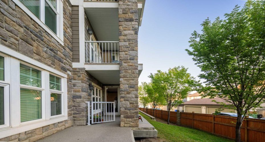 11 Mahogany Row, Calgary, Alberta T3M 2L6, 2 Bedrooms Bedrooms, ,1 BathroomBathrooms,Residential,For Sale,Mahogany,A2300773