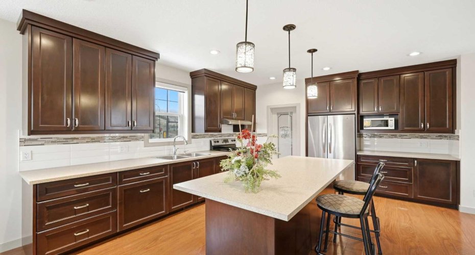 115 Fifth Avenue, Cochrane, Alberta T4C 1B1, ,Commercial,For Sale,Fifth,A2299220