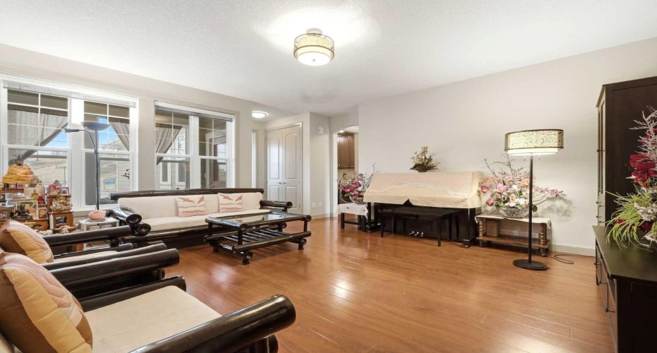 115 Fifth Avenue, Cochrane, Alberta T4C 1B1, ,Commercial,For Sale,Fifth,A2299220