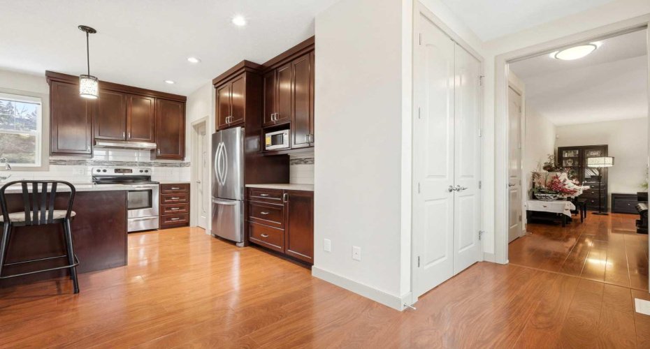 115 Fifth Avenue, Cochrane, Alberta T4C 1B1, ,Commercial,For Sale,Fifth,A2299220