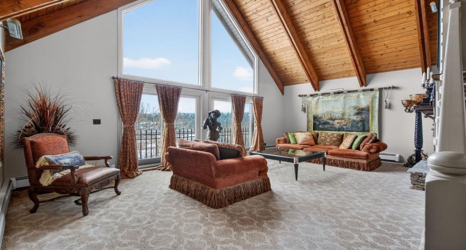 102 West Terrace Crescent, Cochrane, Alberta T4C1R9, 5 Bedrooms Bedrooms, ,6 BathroomsBathrooms,Residential,For Sale,West Terrace,A2299478