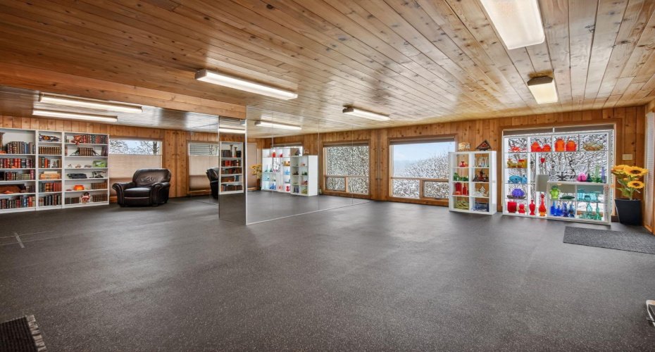 102 West Terrace Crescent, Cochrane, Alberta T4C1R9, 5 Bedrooms Bedrooms, ,6 BathroomsBathrooms,Residential,For Sale,West Terrace,A2299478